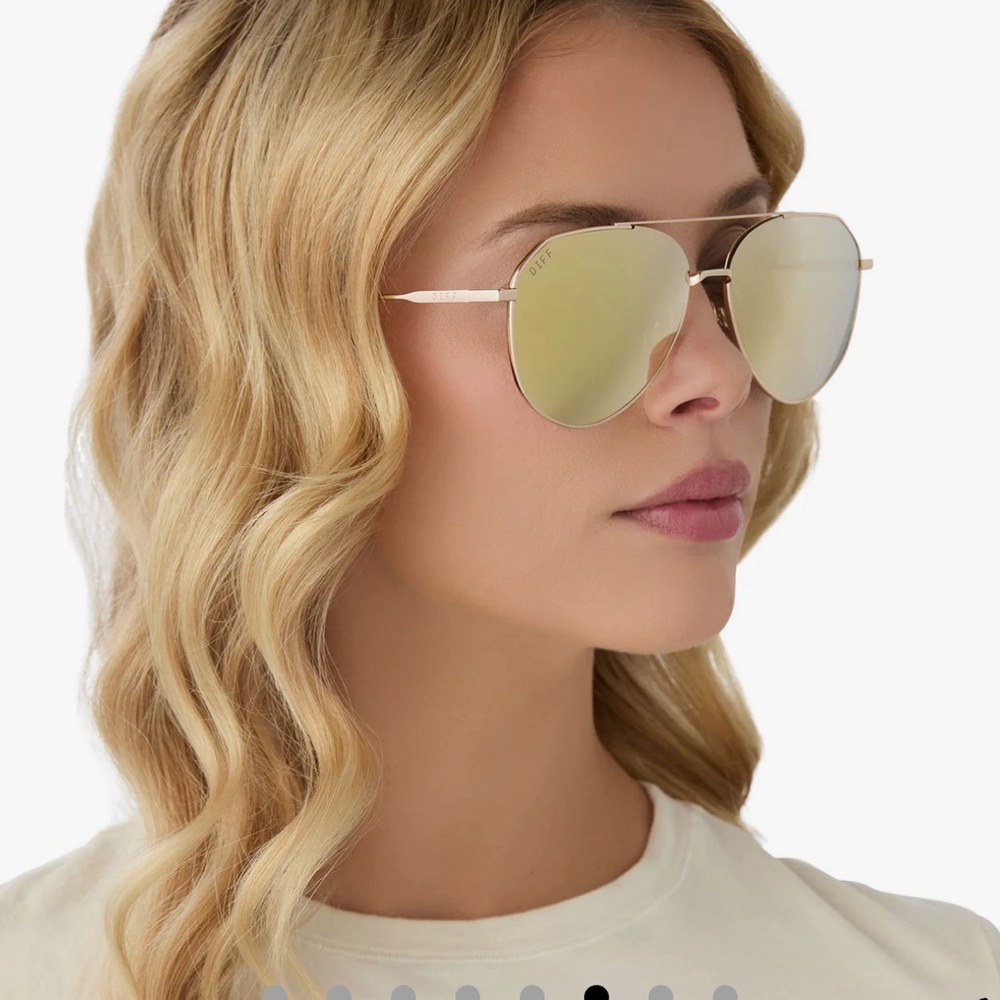 Diff Dash Gold Mirrored